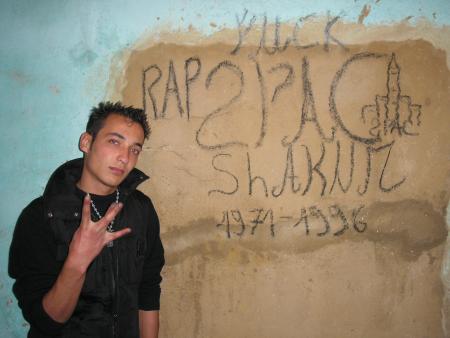 et oui toujours 2pac afhamti wayadik 3la ...